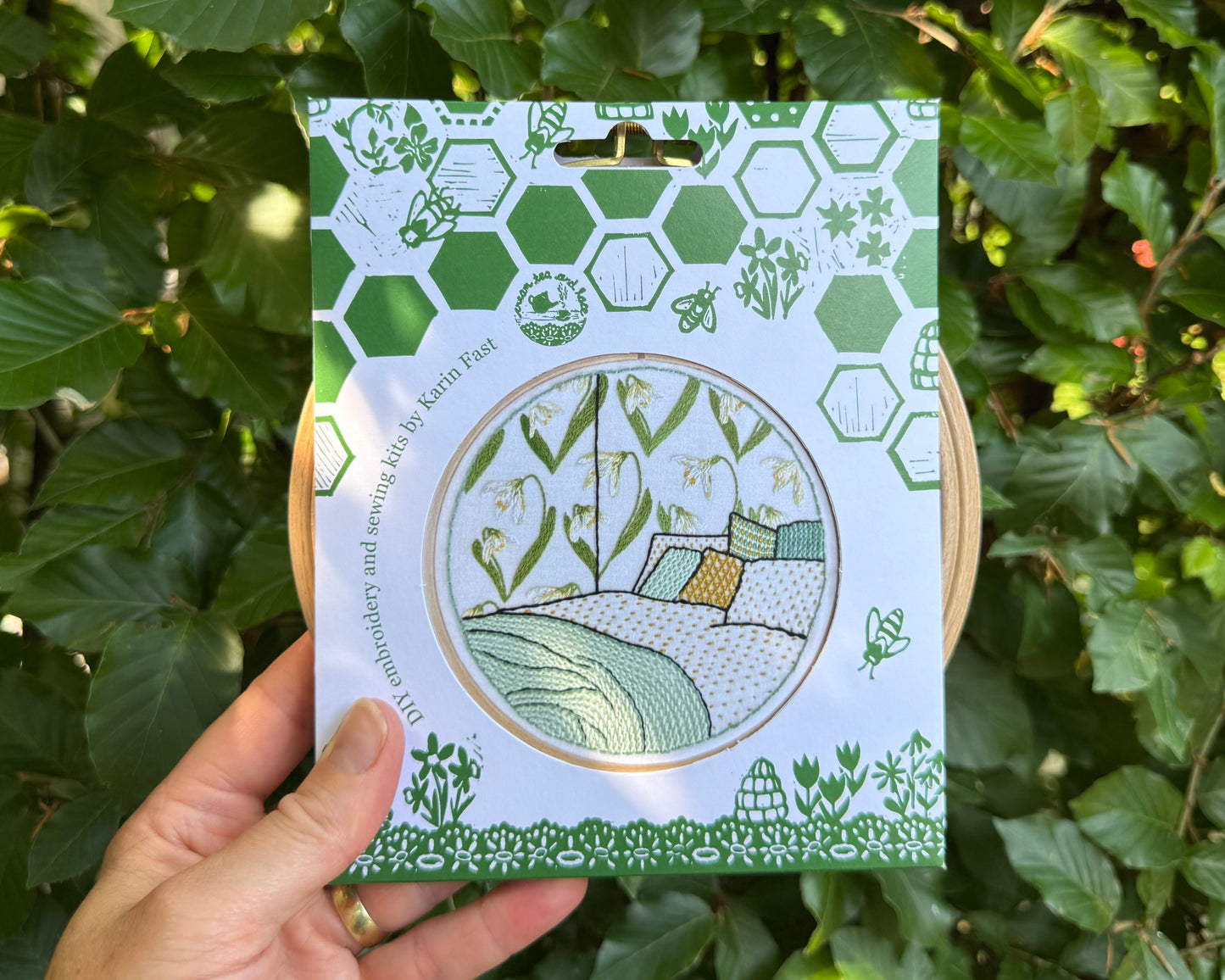 Snowdrop bedroom embroidery kit